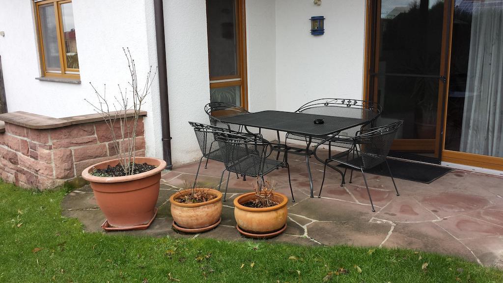 Ferienhaus Schwoerer Rheinhausen Habitación foto
